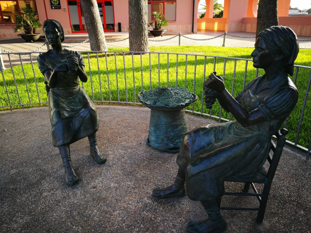 Sculpture travail raisins secs